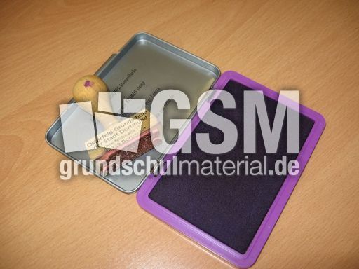 Stempel und Stempelkissen.JPG